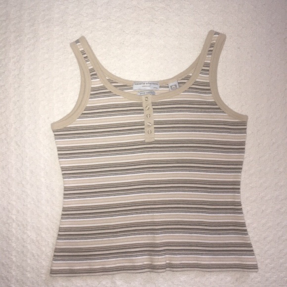 Shades of Nude cropped snap-front Tank Top - Picture 2 of 4